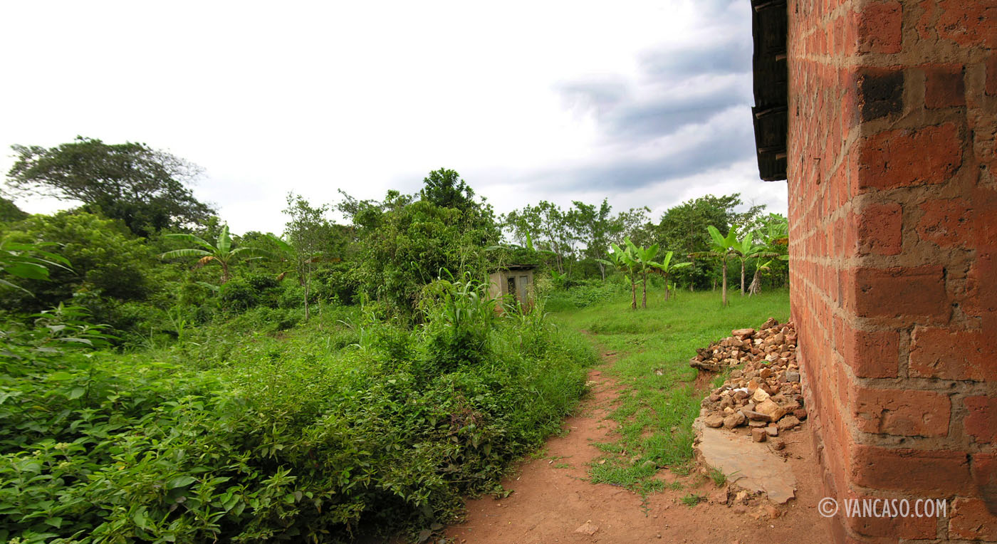 Jinja, Uganda along the Victoria Nile, Photo by Vange