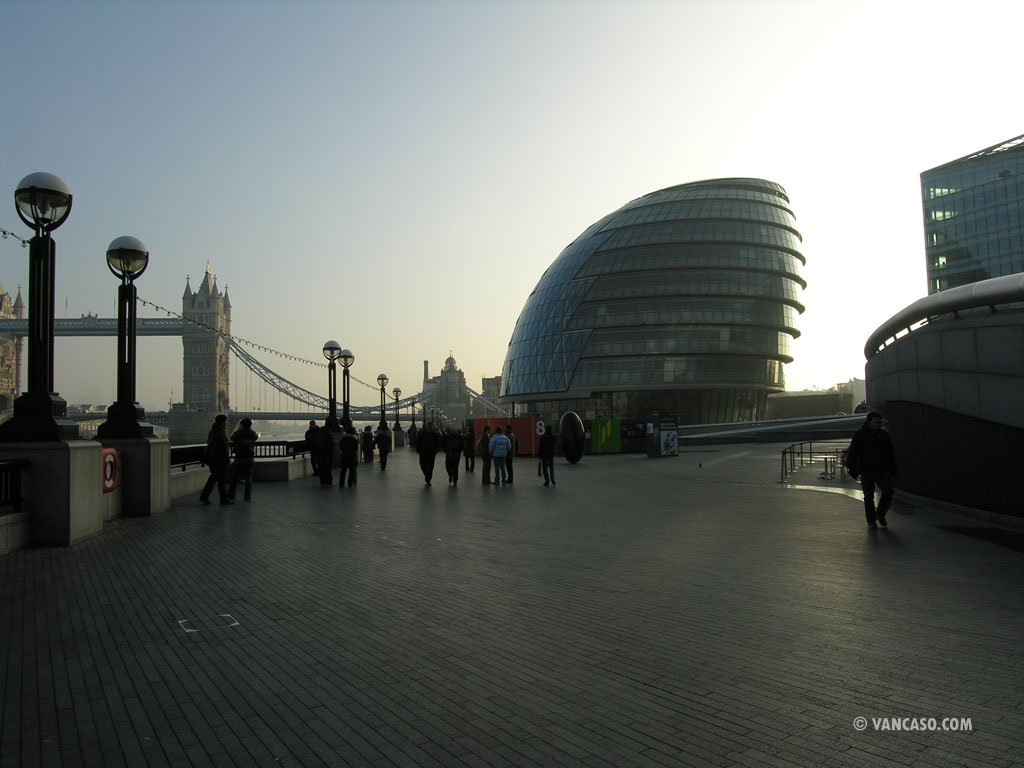 London City Hall Building by the London Bridge