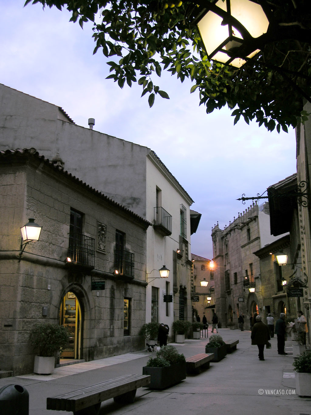 El Pueblo Español