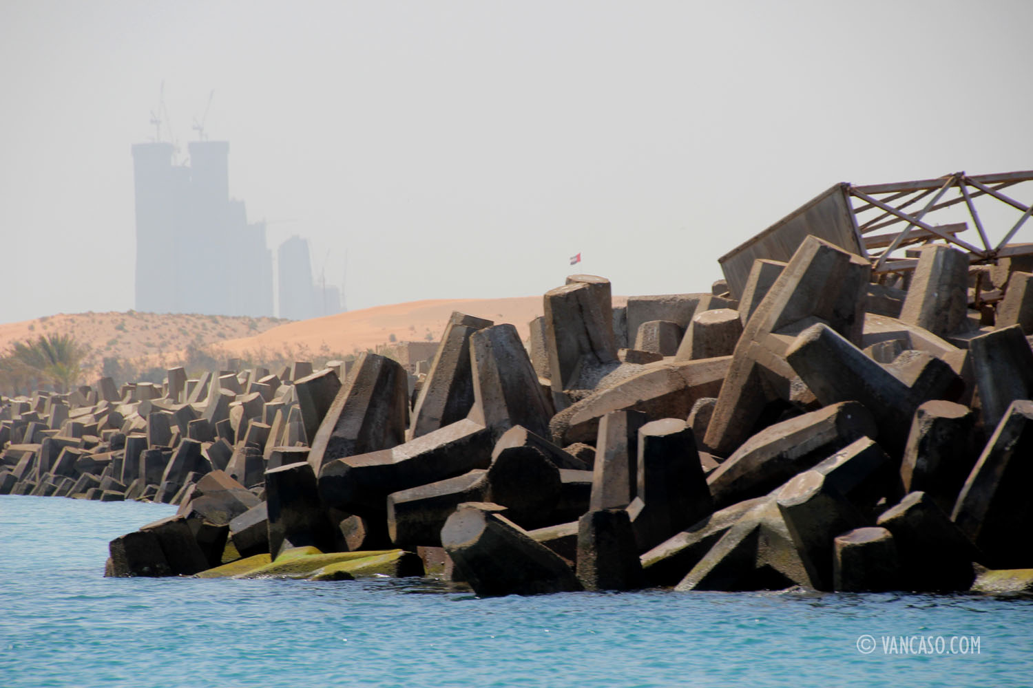 Water breaks in Abu Dhabi