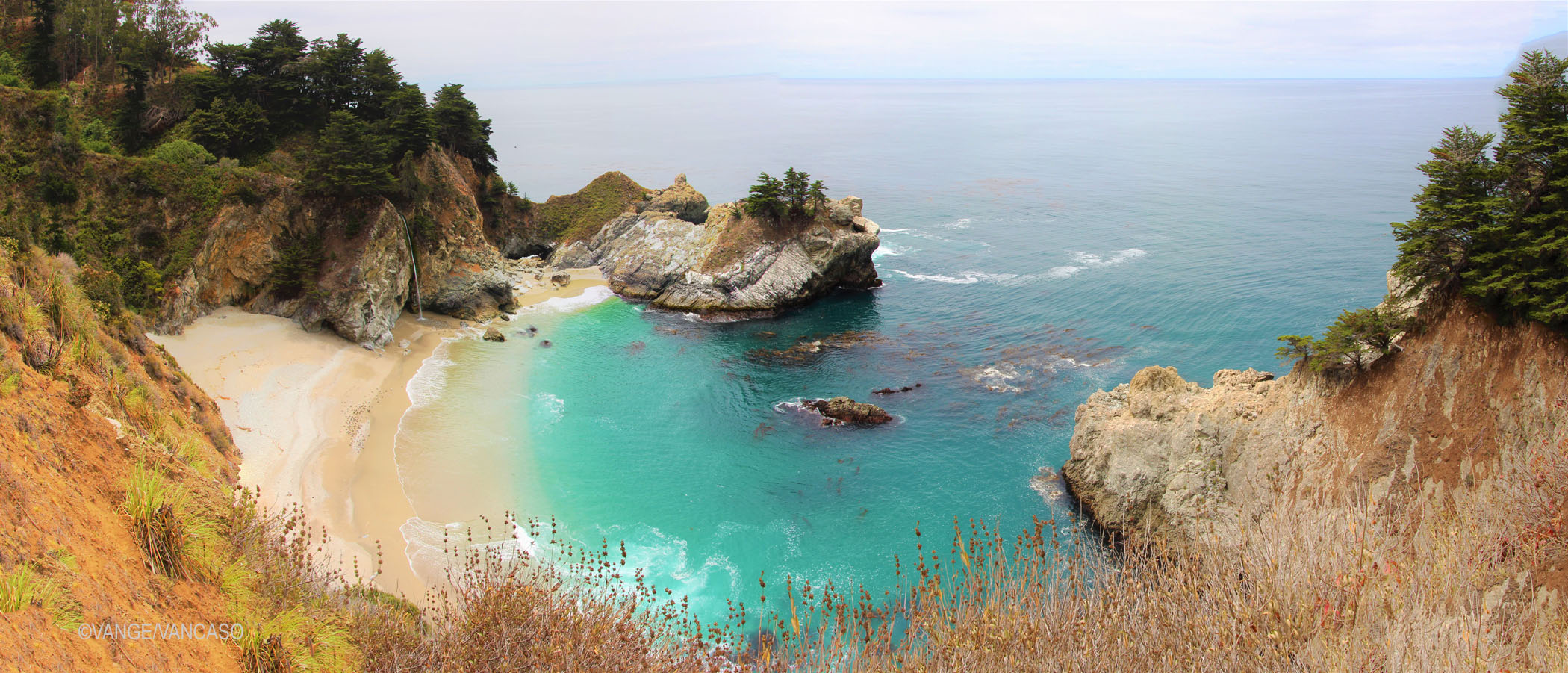 McWay Falls in Big Sur, California, USA